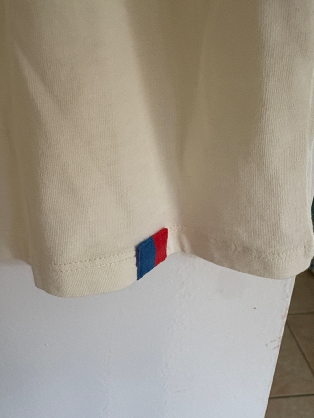 KULE Cream The Modern Short Tee - Picture 5 of 9
